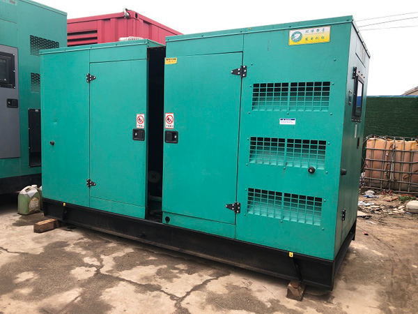 赤坎怎样合理控制磷酸铁锂蓄电池的充放电倍率以延长其使用寿命？