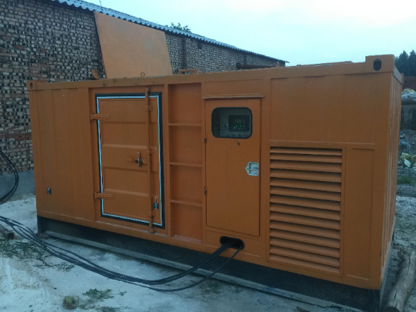 赤坎发电机组长期使用中，电缆线的敷设路径有哪些要求？